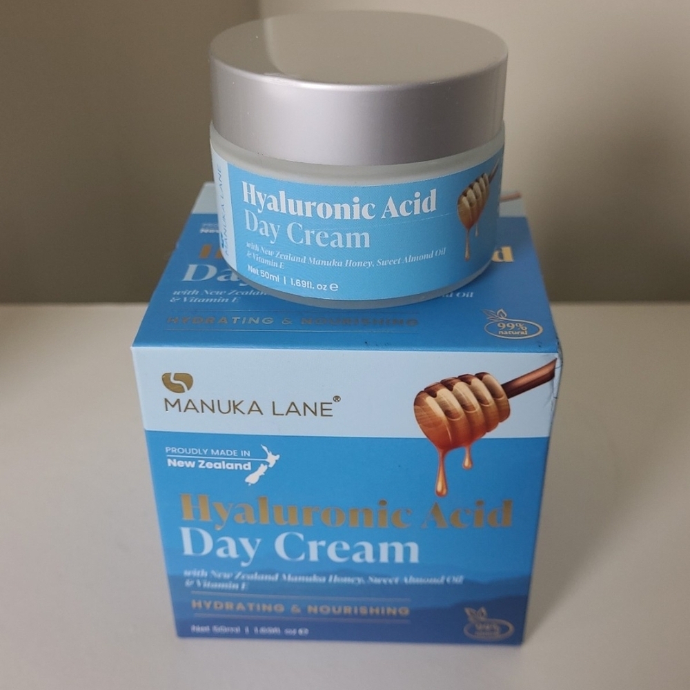 Manuka Lane Hyaluronic Acid Day Cream w/ Vitamin E & Sweet Almond Oil ~ 1.69 oz